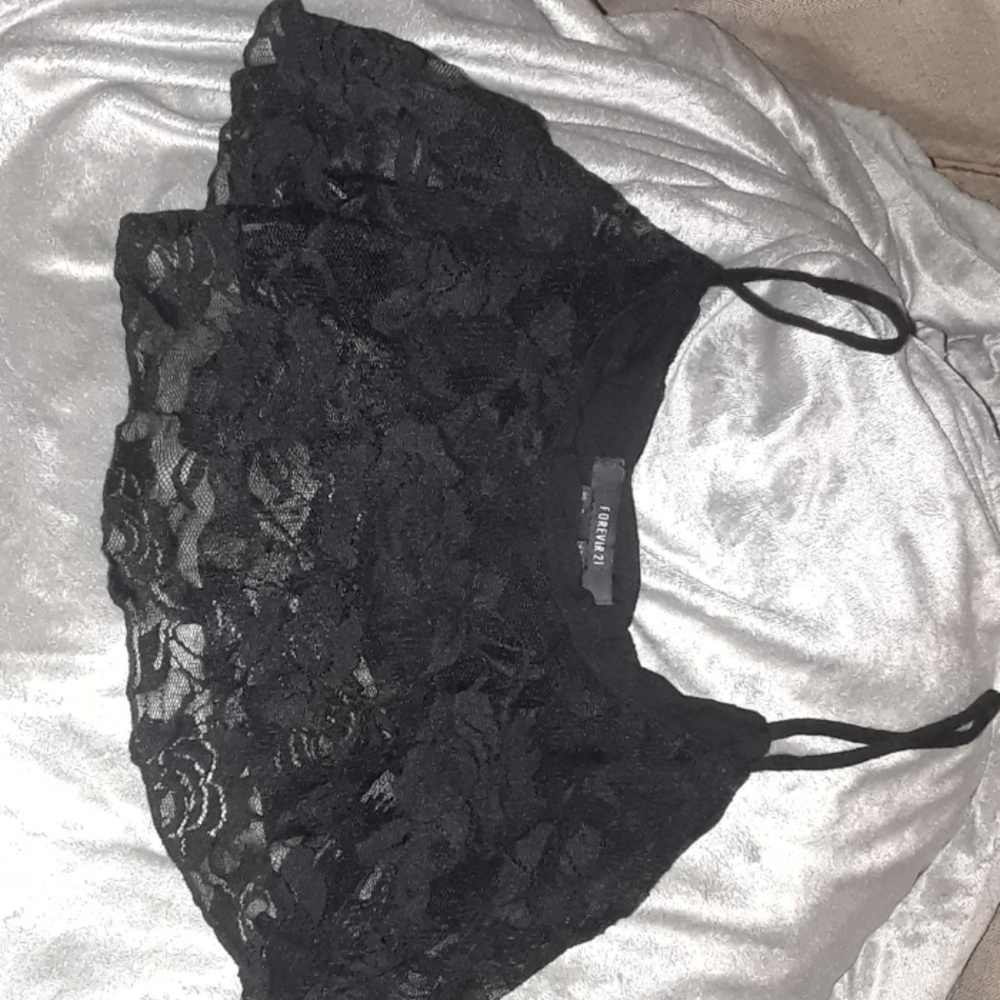 crop lace shirt